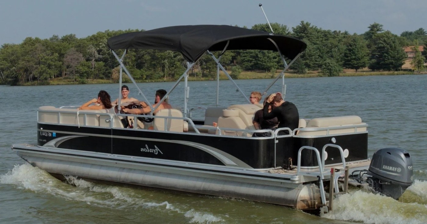 Pontoon Boat Rental in Waterloo | Finger Lakes Water Adventure